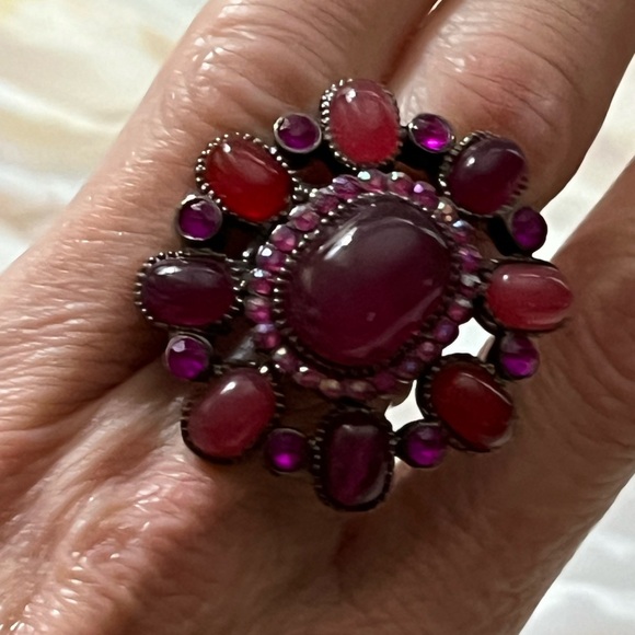 🌺🌸 Pink statement ring 🌺🌸 - Picture 9 of 10